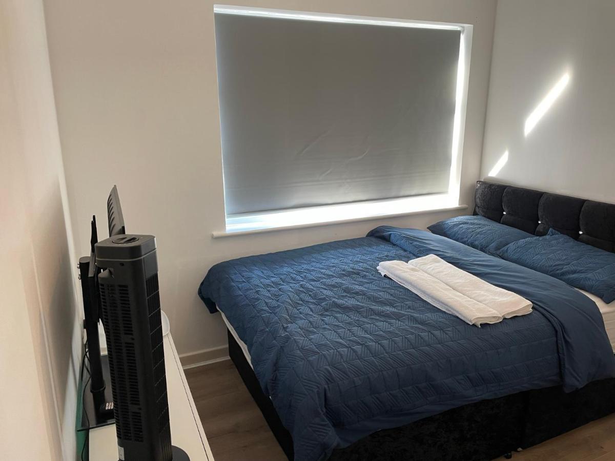 King Dems Home Dagenham Eksteriør bilde